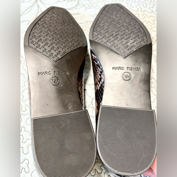 MARK FISHER Women’s snake patterned slip on loafers. New without box. Sz 7.5 - Picture 7 of 8